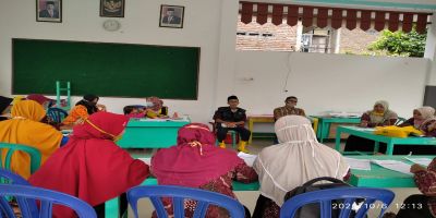 Rapat Koordinasi Kader Posyandu dan Pemerintah Desa Jintung