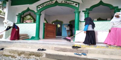 Pemuda Jintung Peduli Mushola dan Masjid